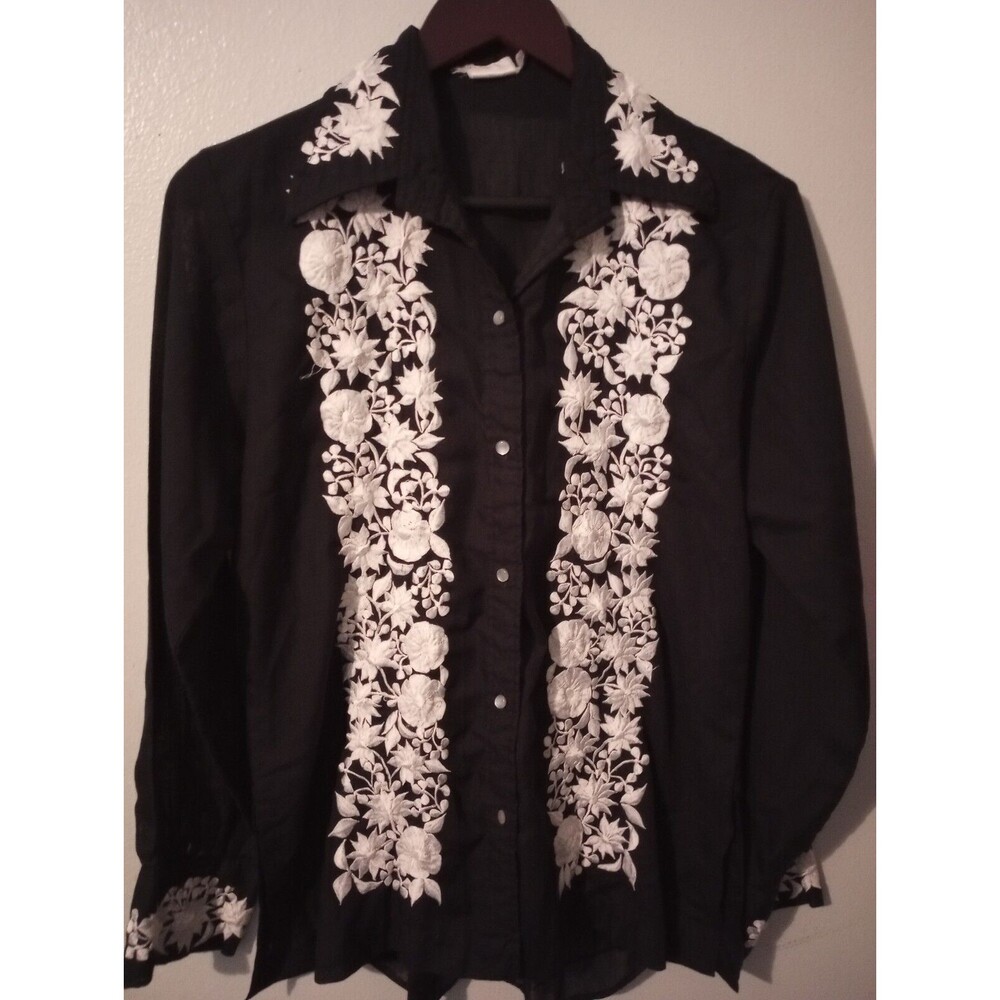 Embroidered Black Sheer Blouse Lace Size Medium Pearlized Buttons